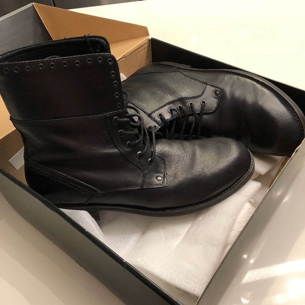 Men’s Guess Combat Boot